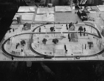 Again more white panels that could be either prototypes for the Winter Wonderland set or simply unpainted panels.